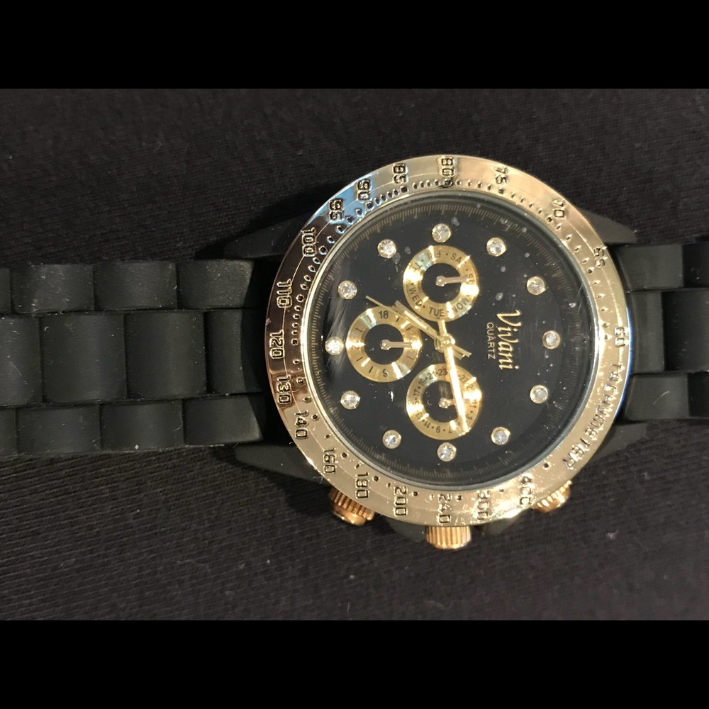 Watch - Picture 3 of 3